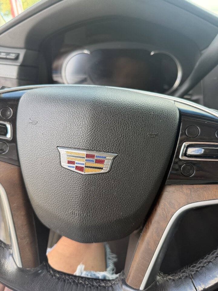 Used 2019 Cadillac Escalade Luxury AWD/4WD image 8