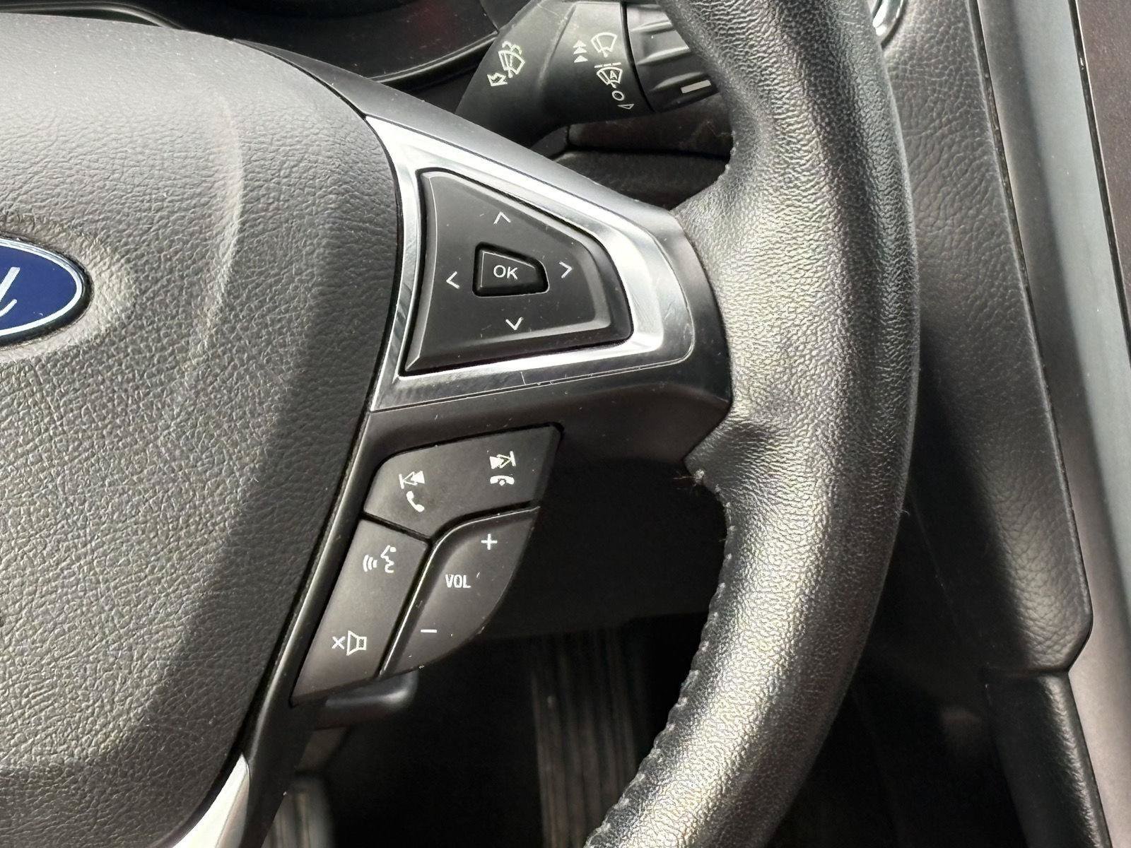 Used 2019 Ford Fusion Energi Titanium FWD image 11
