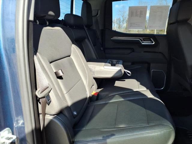 Used 2023 Chevrolet Silverado 1500 LTZ w/ Technology Package AWD/4WD image 10