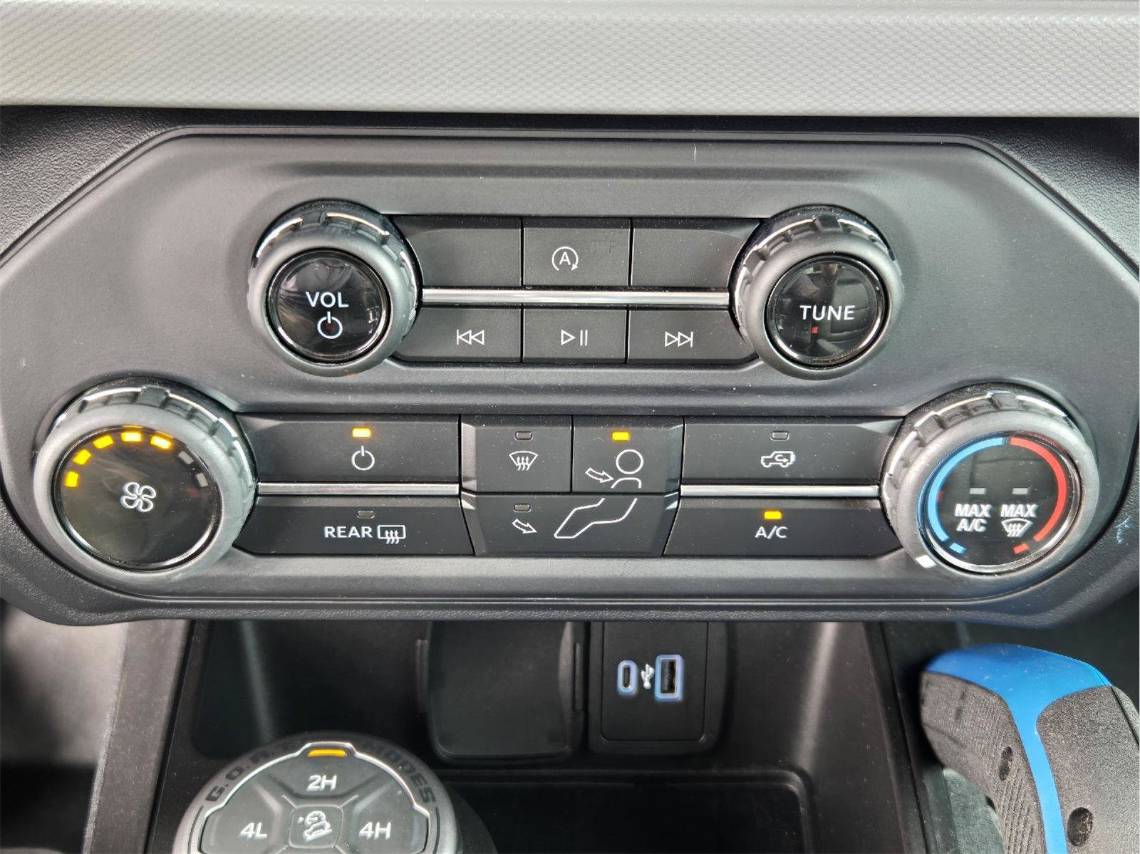 Used 2022 Ford Bronco Black Diamond AWD/4WD image 17