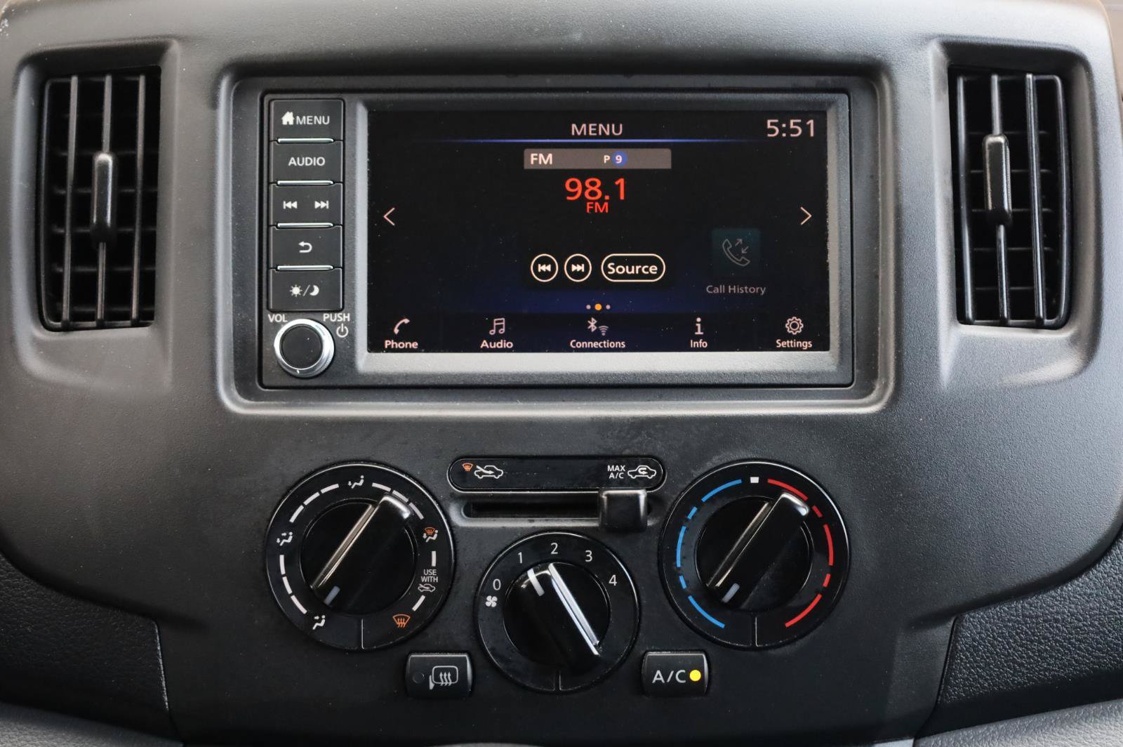 Used 2020 Nissan NV200 SV FWD image 31