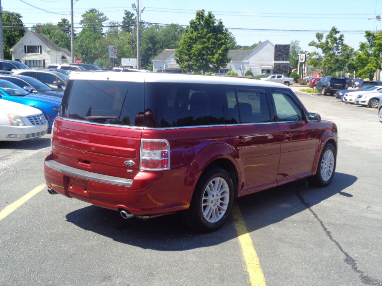Used 2014 Ford Flex SEL w/ Equipment Group 201A AWD/4WD image 16