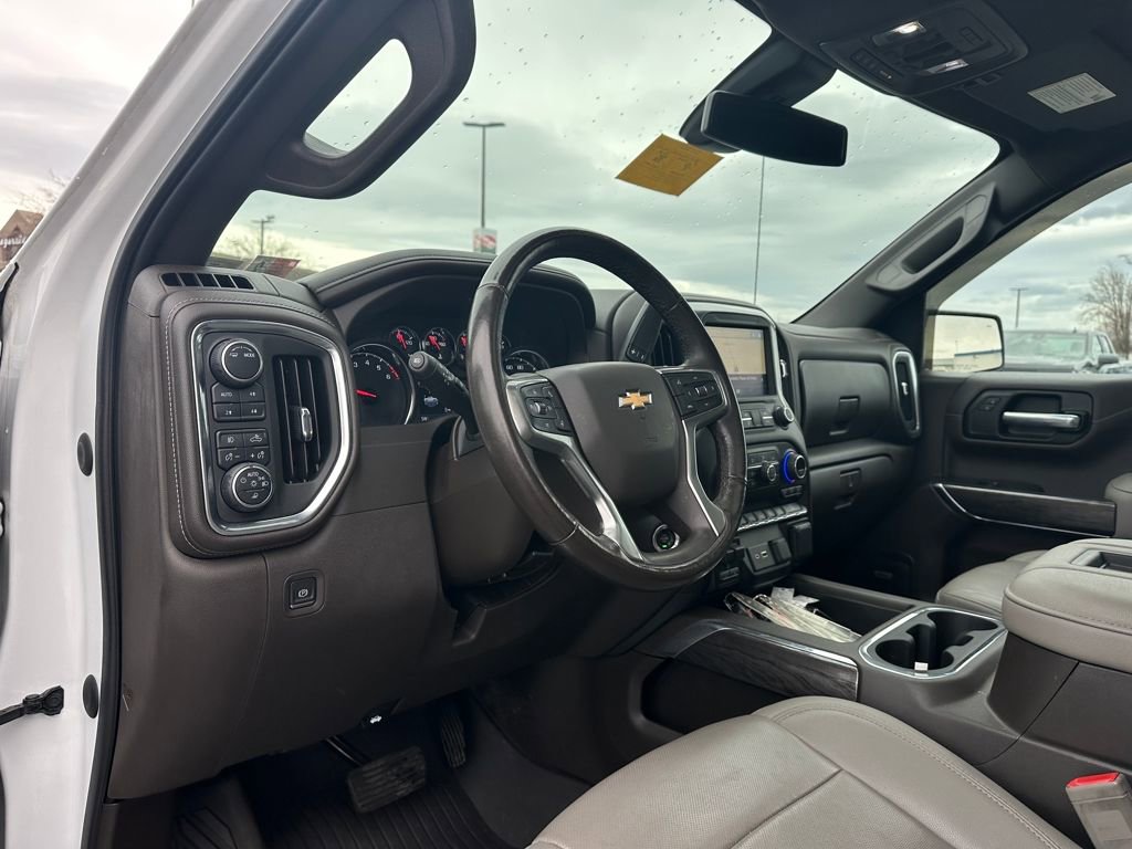 Used 2021 Chevrolet Silverado 1500 LTZ w/ LTZ Premium Package AWD/4WD image 19