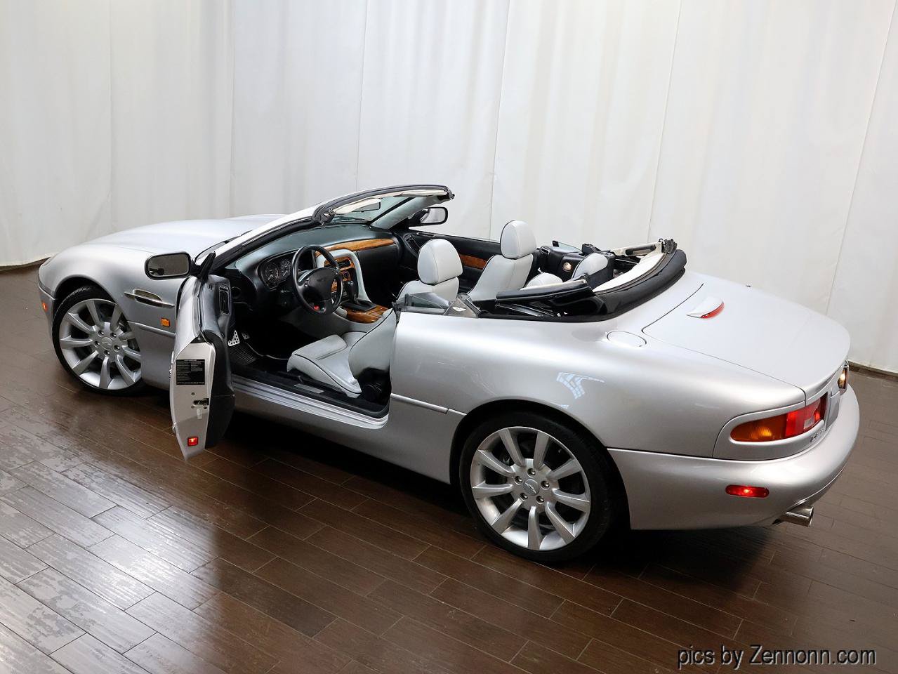 Used 2003 Aston Martin DB7 Vantage RWD image 35