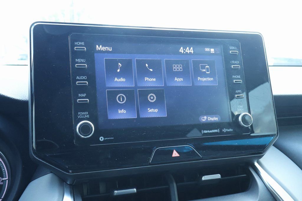 Used 2022 Toyota Venza XLE image 5