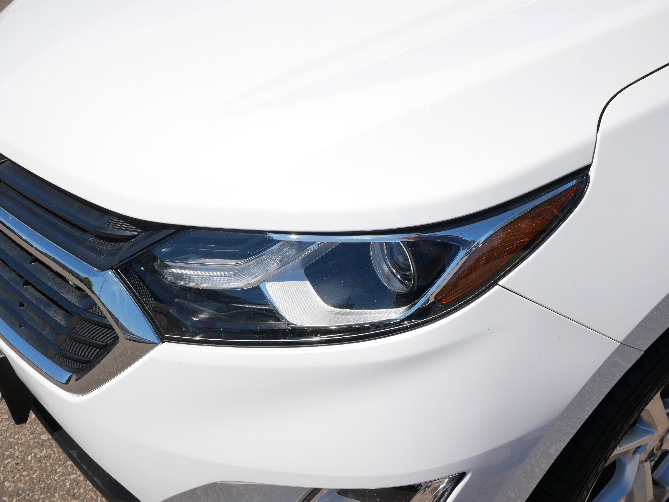 Used 2020 Chevrolet Equinox LT AWD/4WD image 16