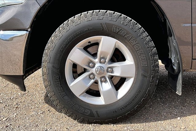 Used 2014 RAM 1500 Classic SLT AWD/4WD image 31