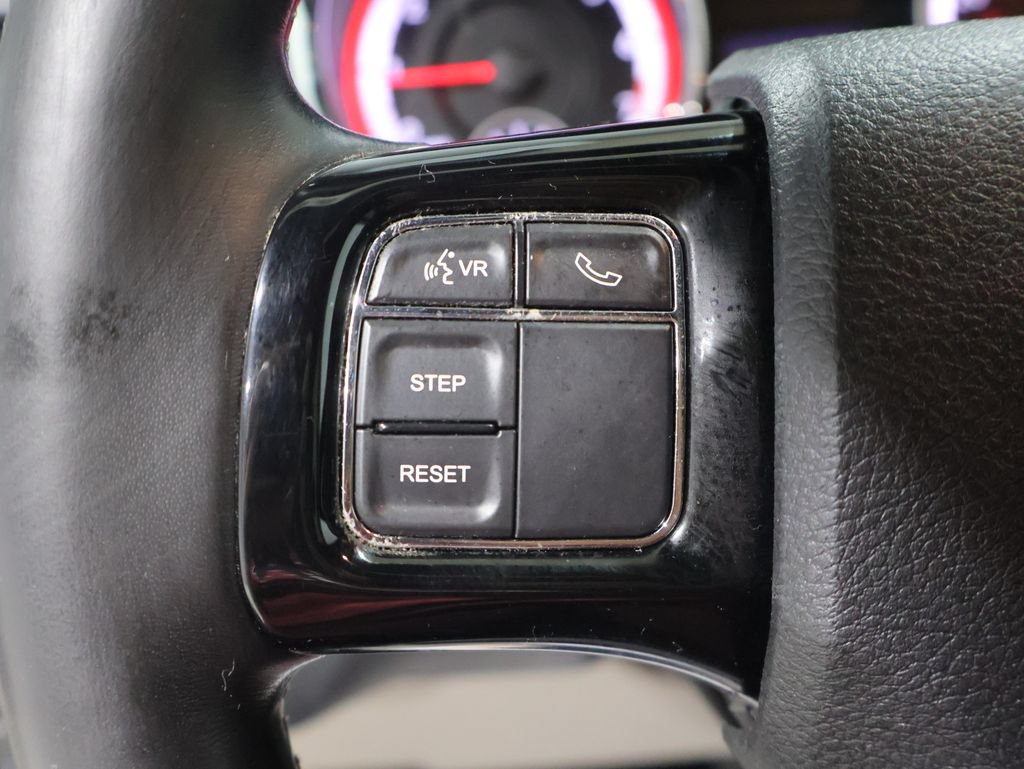 Used 2019 Dodge Grand Caravan SXT FWD image 28