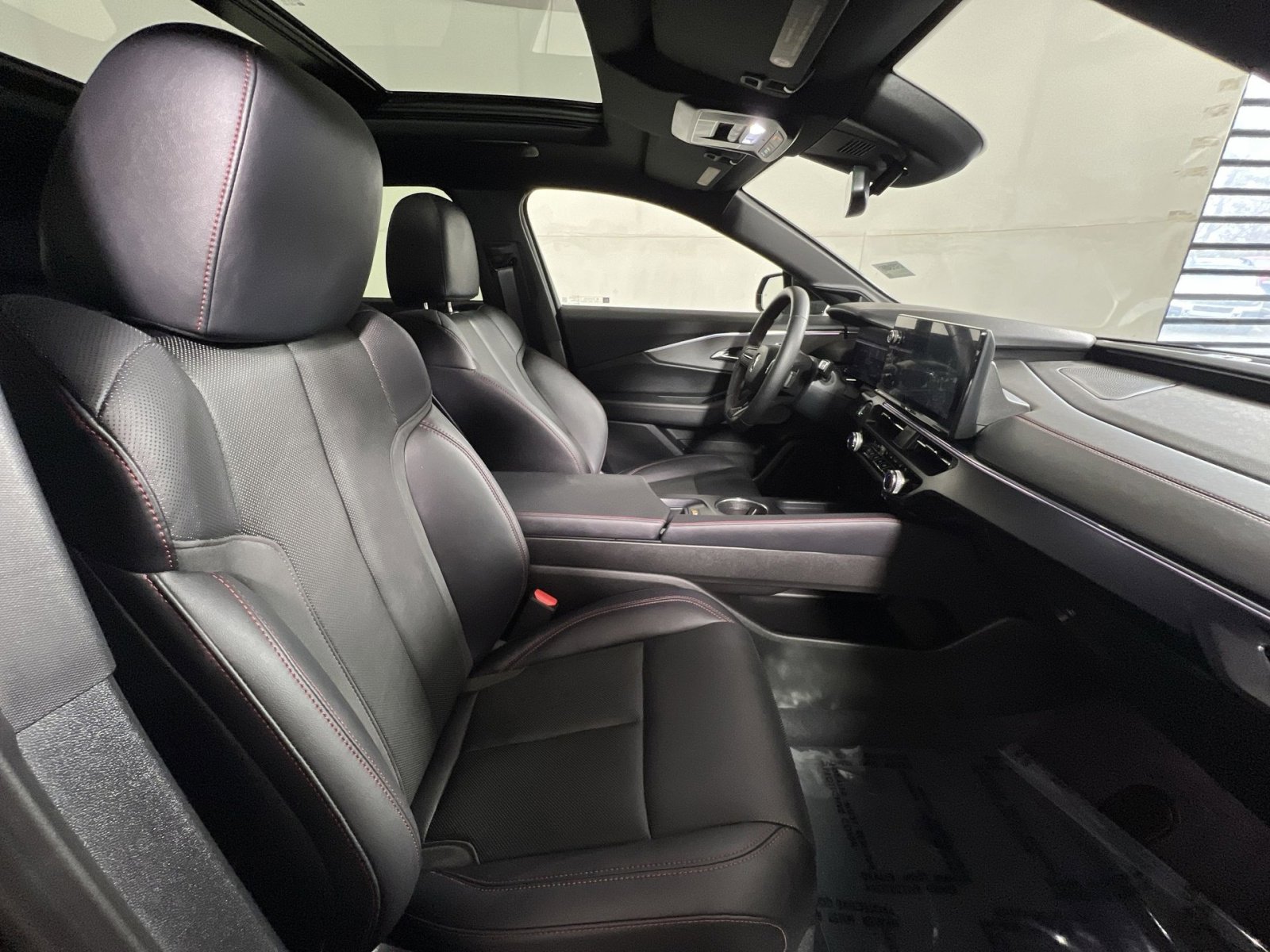 Used 2024 Acura ZDX A-Spec image 27