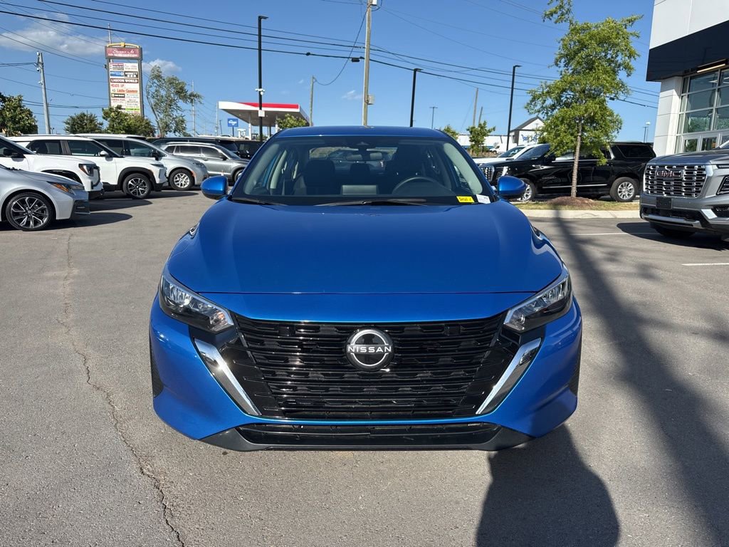 Used 2024 Nissan Sentra SV FWD image 2