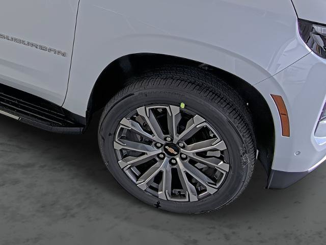 New 2026 Chevrolet Suburban High Country w/ Sun And Tow Package AWD/4WD image 16