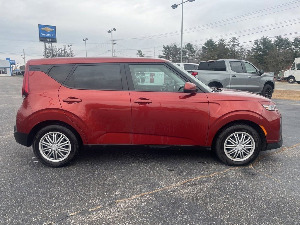 Used 2020 Kia Soul LX image 6