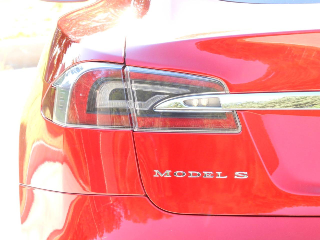 Used 2018 Tesla Model S 100D AWD/4WD image 26