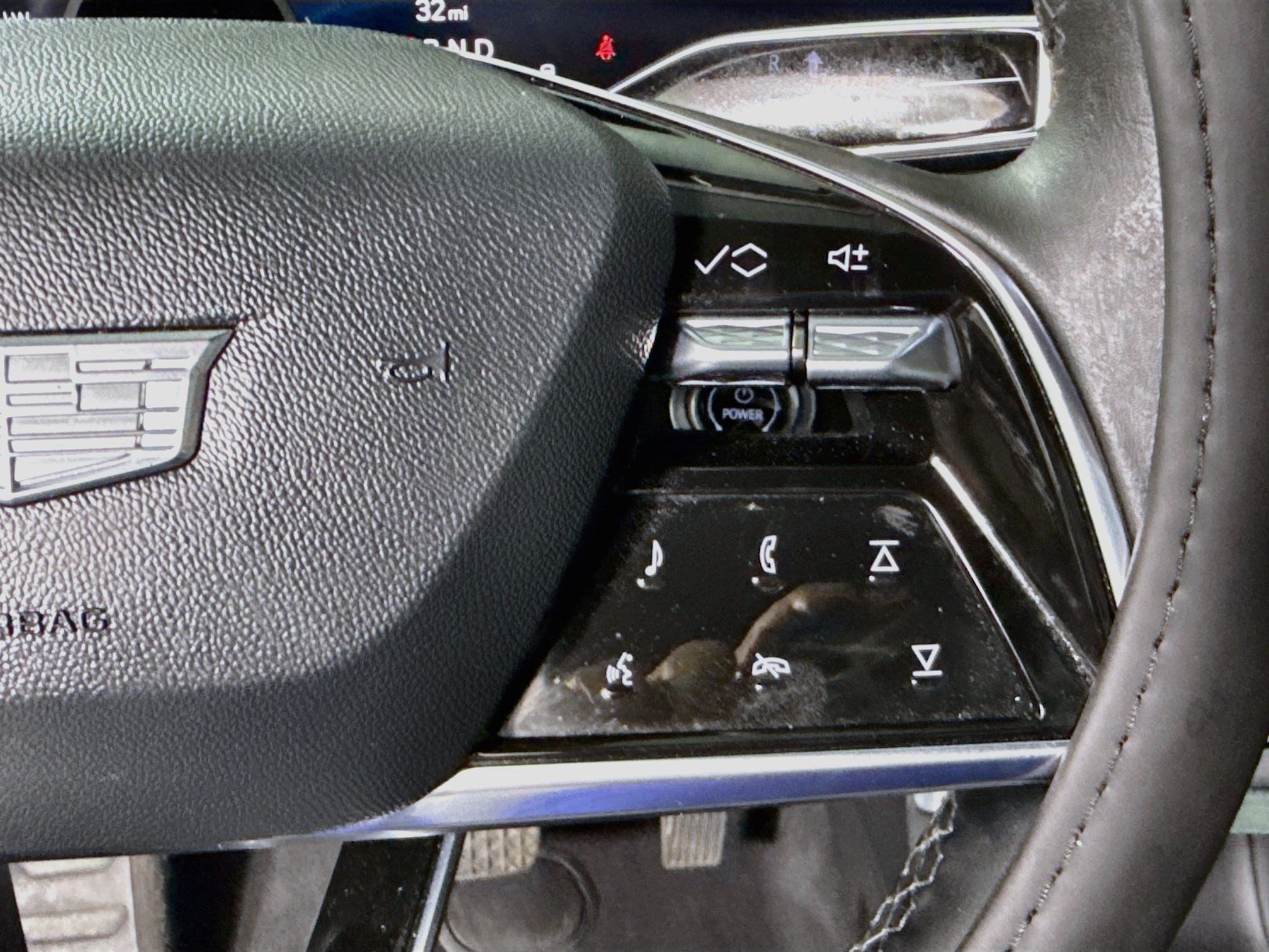 Used 2023 Cadillac Lyriq AWD image 15