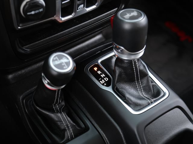 Used 2023 Jeep Wrangler Unlimited Sahara AWD/4WD image 21