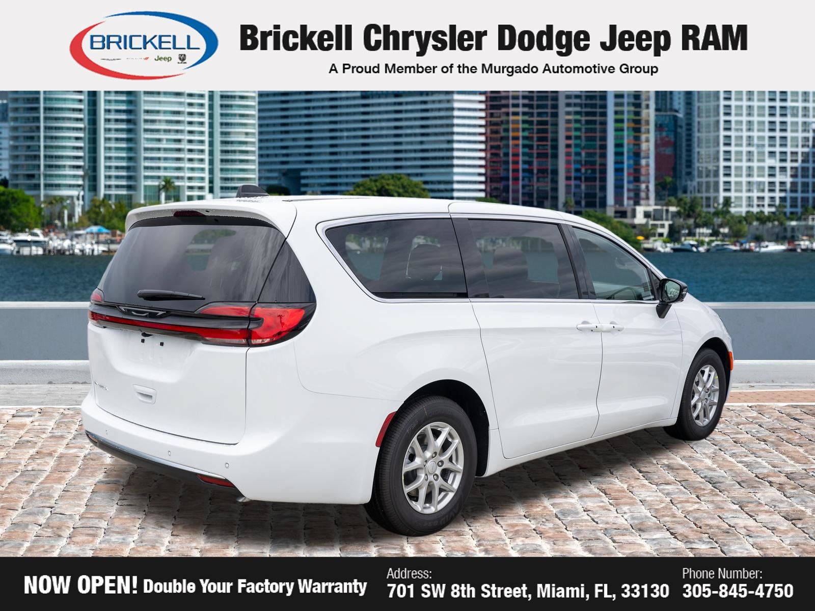 New 2027 Chrysler Pacifica Select FWD image 5