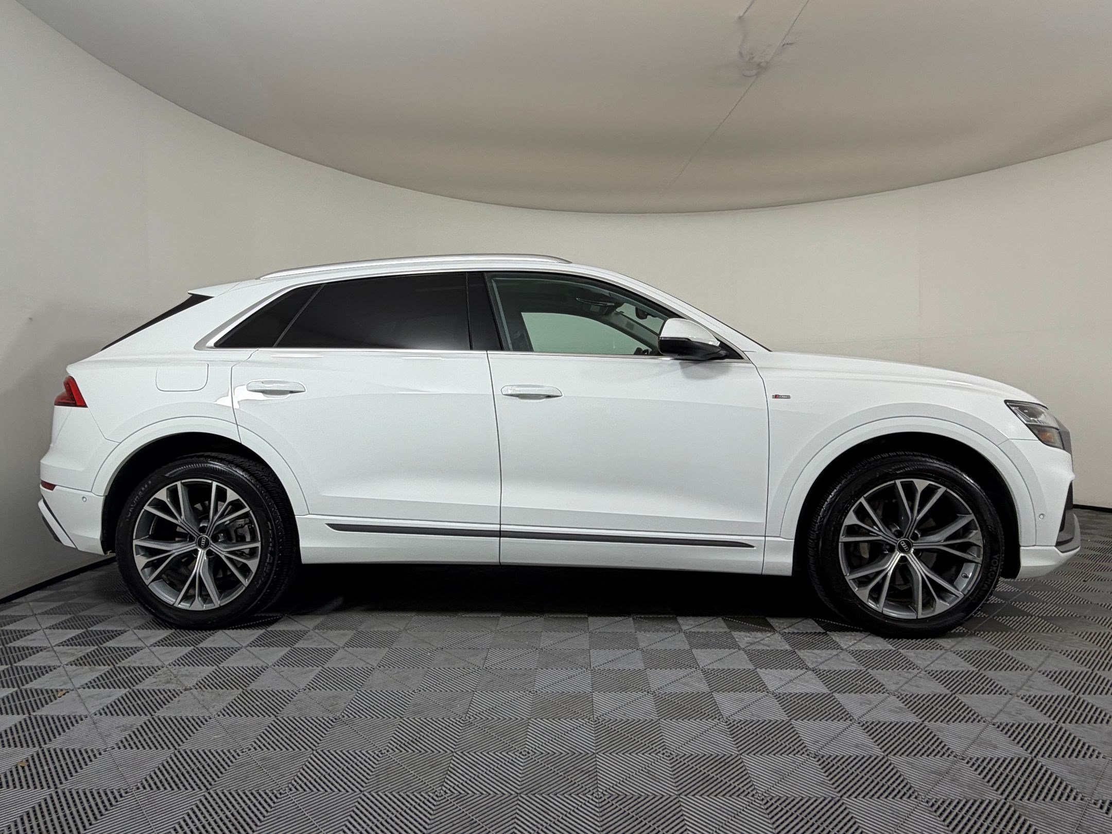 Certified 2023 Audi Q8 Premium Plus w/ Premium Plus Package AWD/4WD image 8