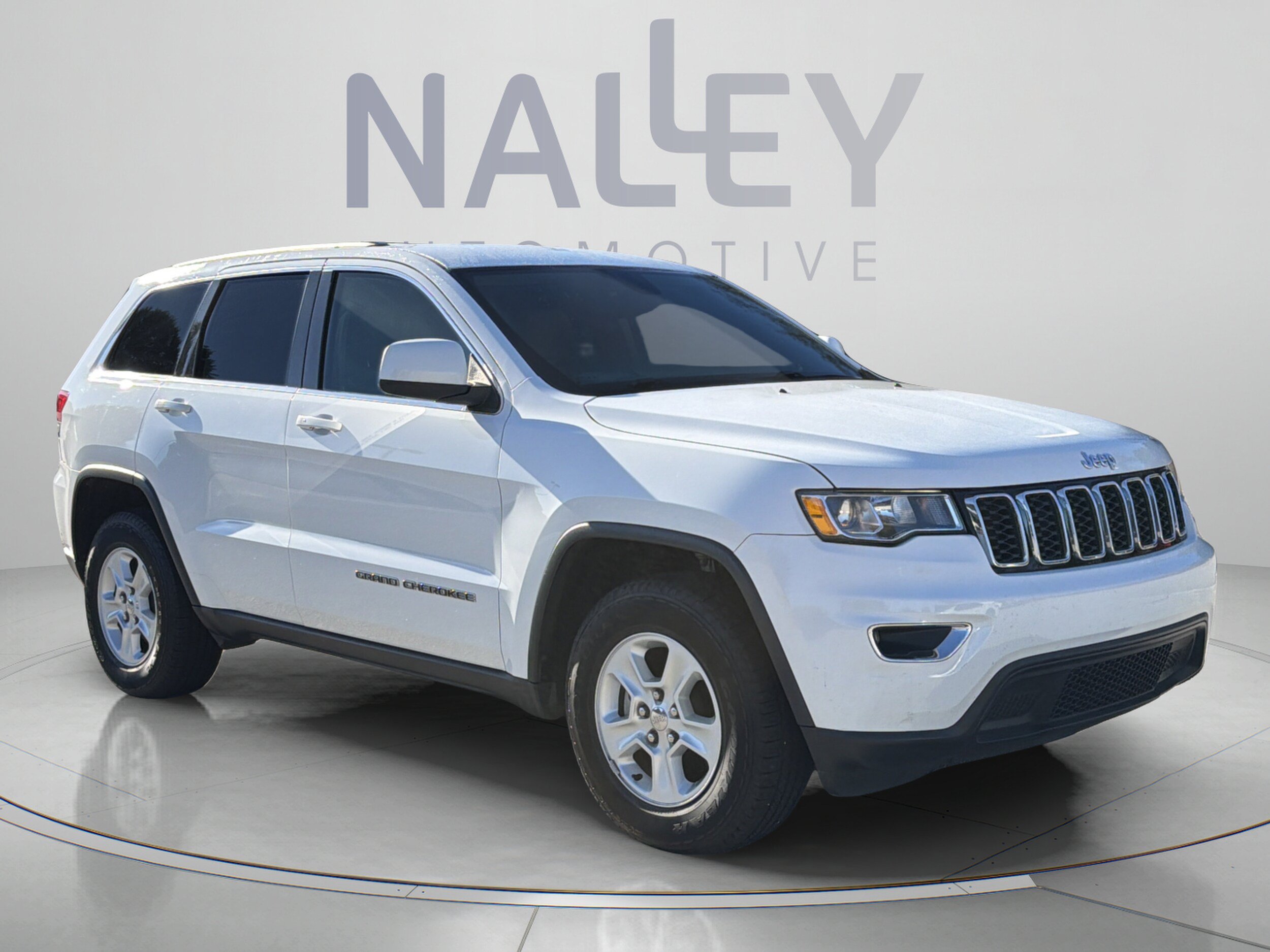 Used 2017 Jeep Grand Cherokee Laredo RWD image 7