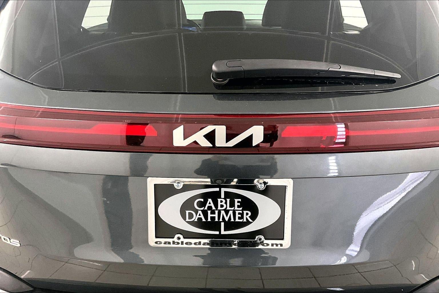 Used 2024 Kia Seltos EX FWD image 24