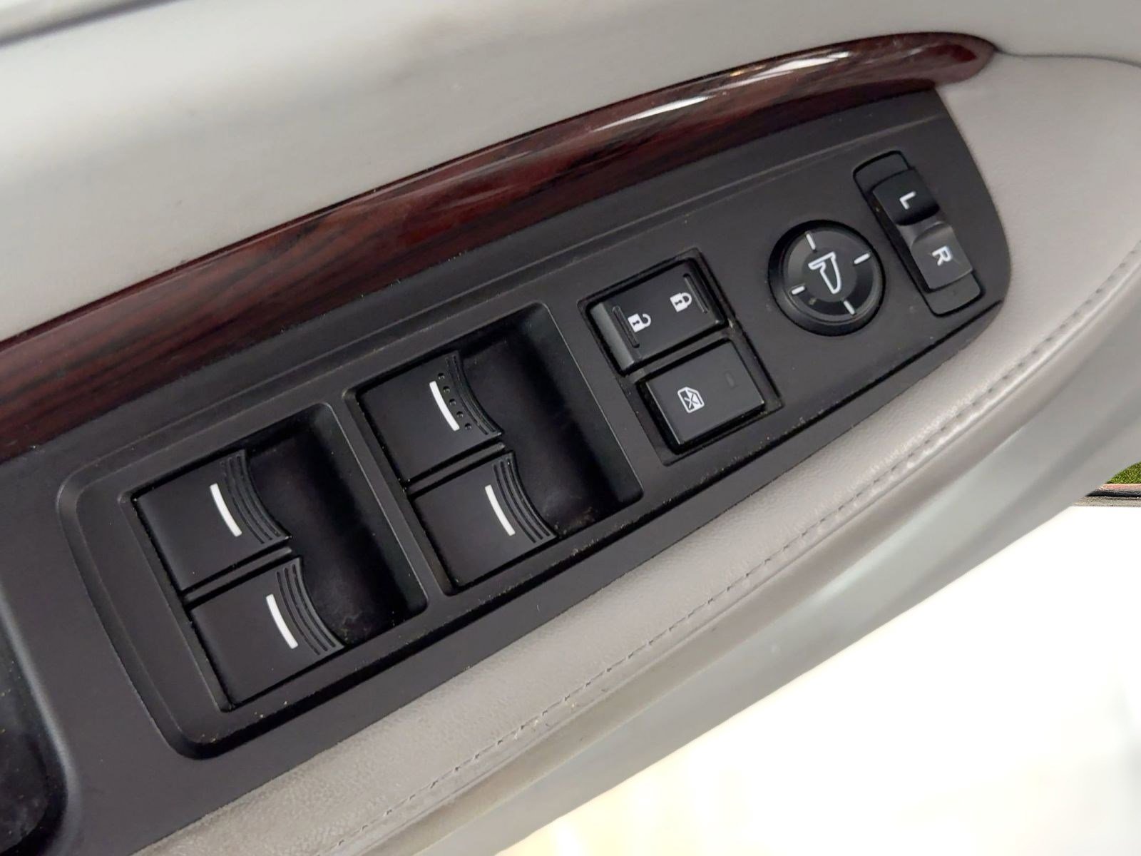 Used 2014 Acura MDX FWD w/ Advance & Entertainment image 13