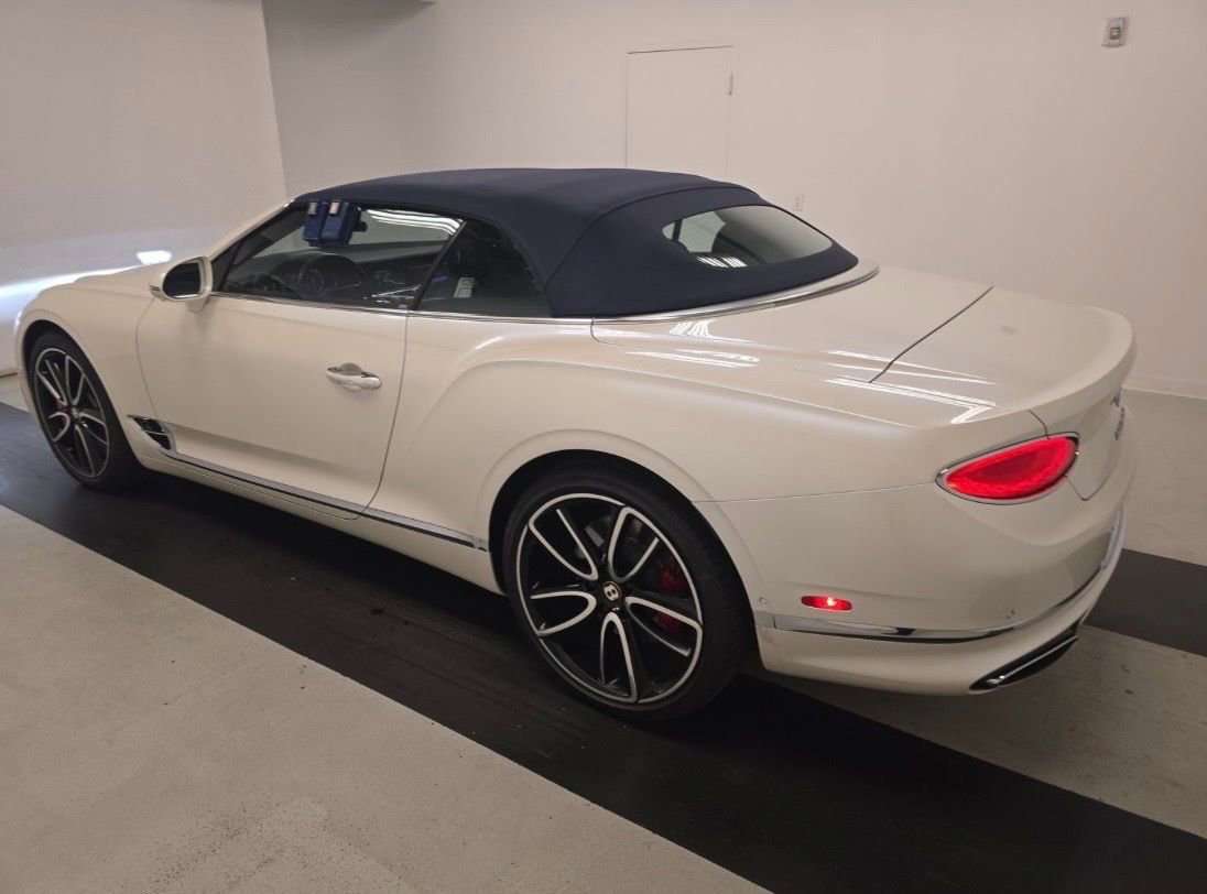 Used 2020 Bentley Continental GT image 2