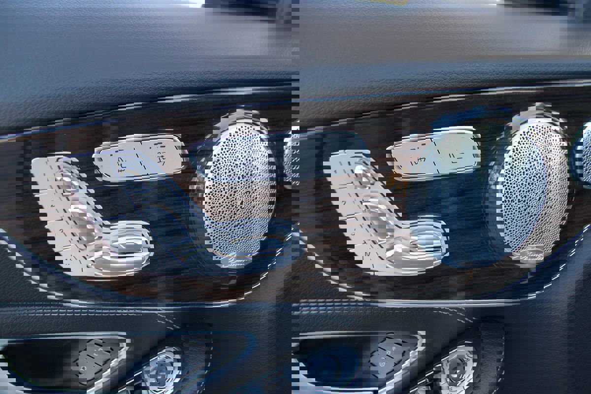 Used 2021 Mercedes-Benz C 300 Cabriolet w/ AMG Line image 27