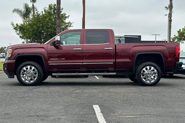 Used 2017 GMC Sierra 2500 Denali w/ Duramax Plus Package AWD/4WD image 7