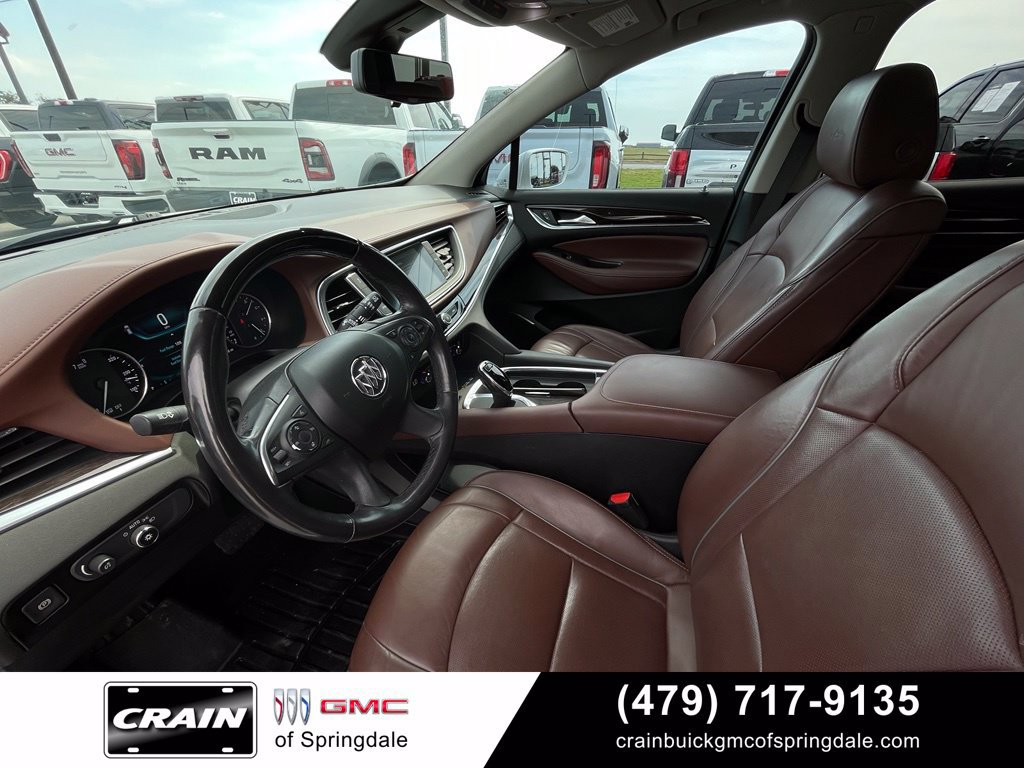 Used 2018 Buick Enclave Avenir w/ Avenir Technology Package FWD image 9