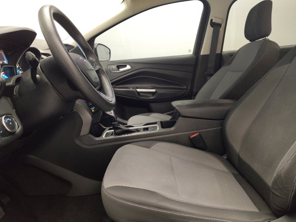 Used 2019 Ford Escape SE FWD image 17