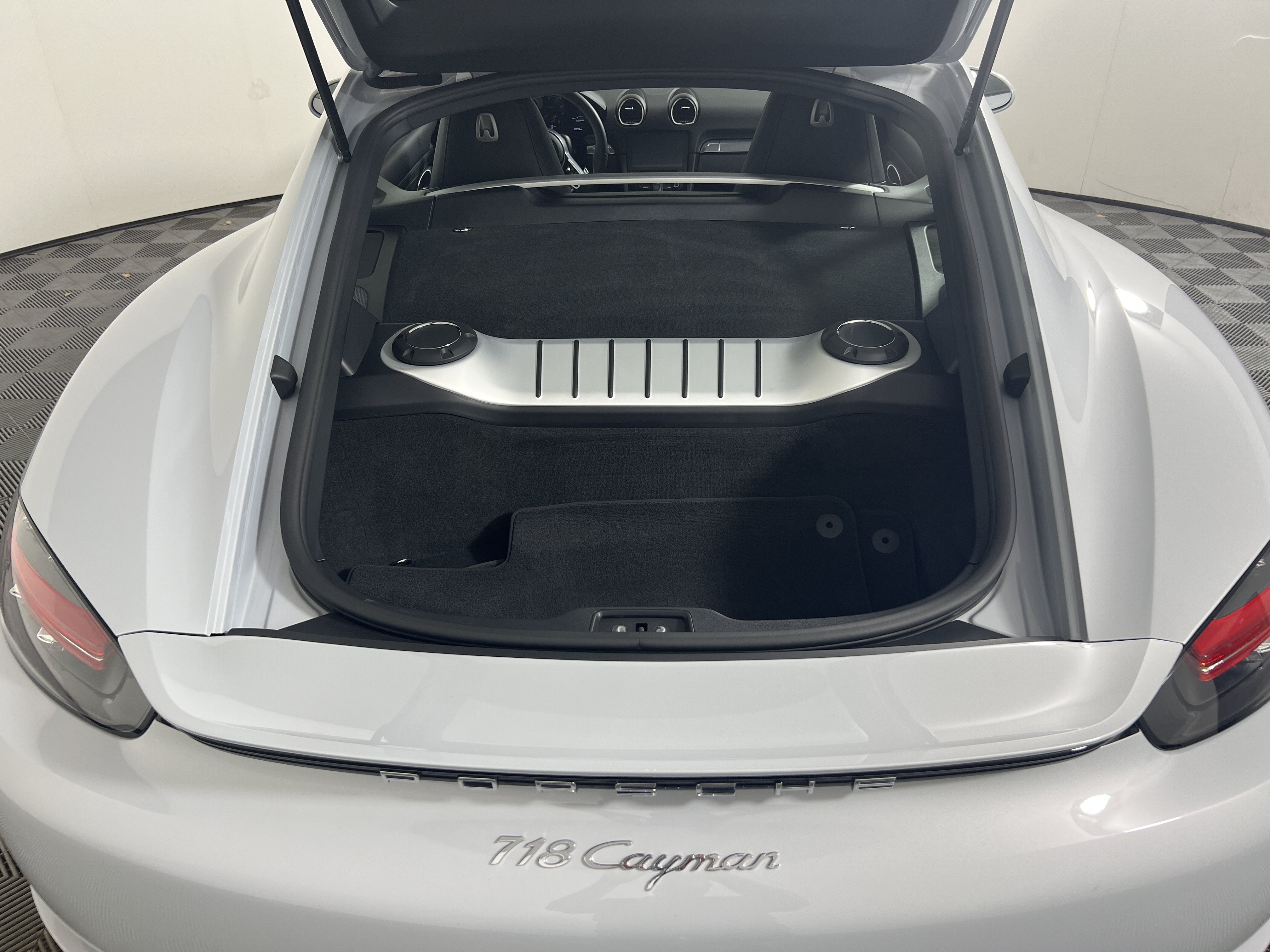 Certified 2024 Porsche 718 Cayman RWD image 21