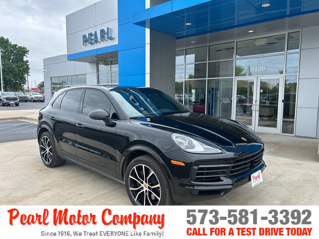 Used 2023 Porsche Cayenne Platinum Edition AWD/4WD image 1