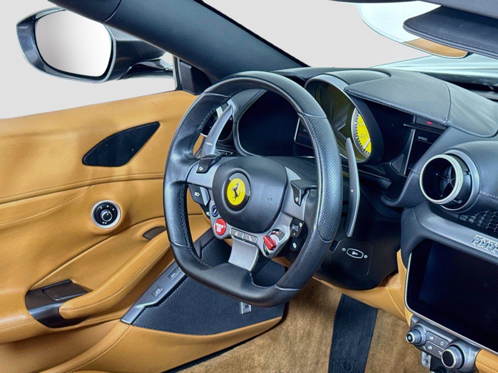 Used 2019 Ferrari Portofino RWD image 29