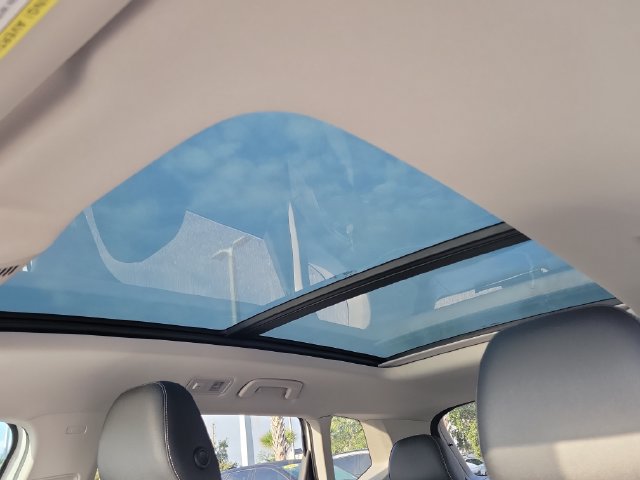 Certified 2024 Volkswagen Taos SE FWD image 29