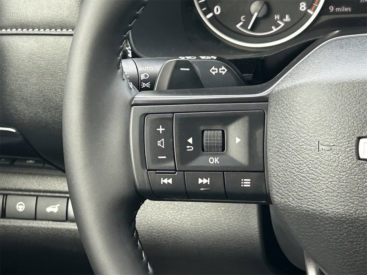 New 2026 Nissan Pathfinder SV FWD image 29