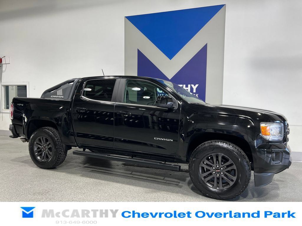 Used 2018 GMC Canyon SLE w/ Nightfall Edition AWD/4WD image 3