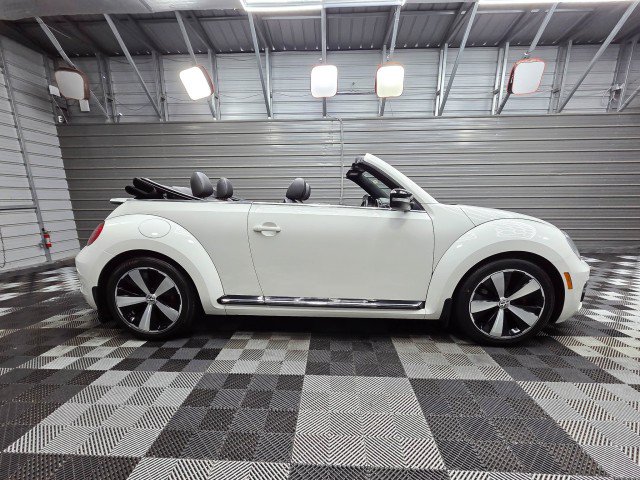 Used 2013 Volkswagen Beetle 2.0T FWD image 9