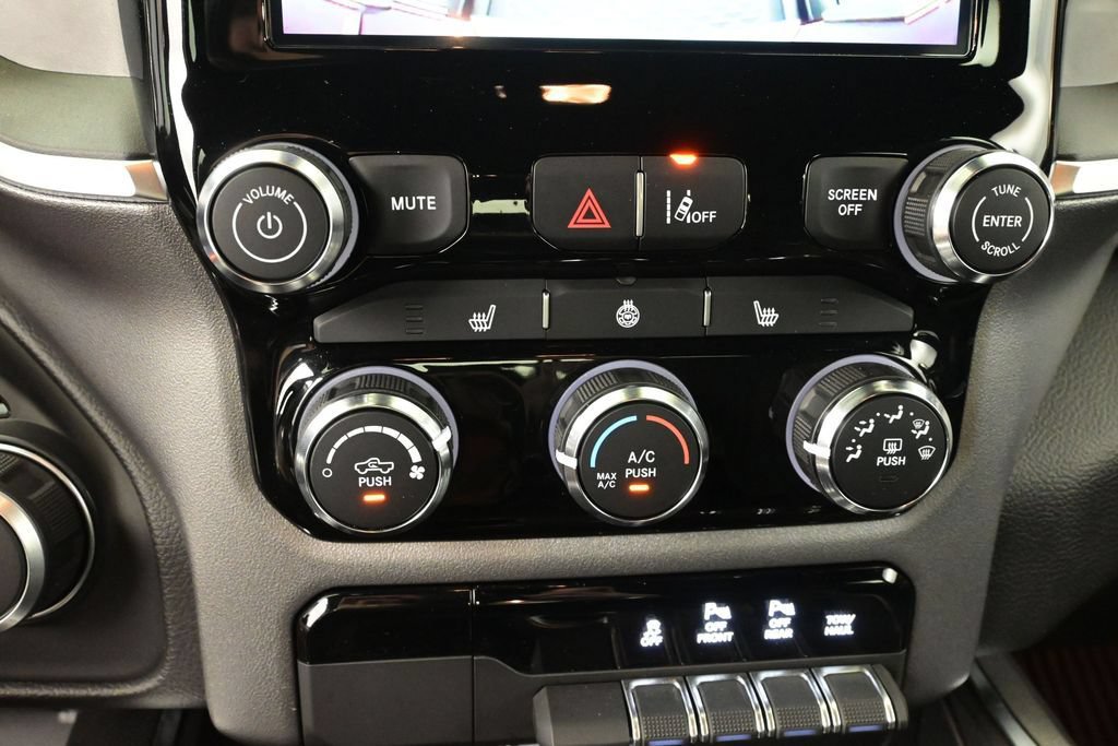 Used 2025 RAM 1500 Big Horn AWD/4WD image 37