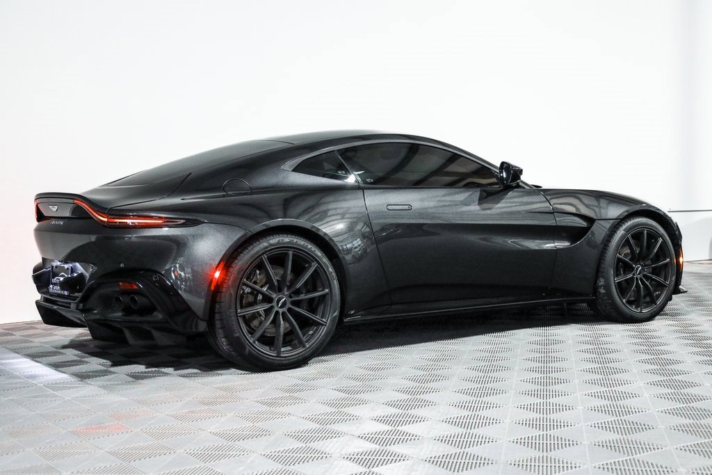 Used 2020 Aston Martin V8 Vantage Coupe image 4