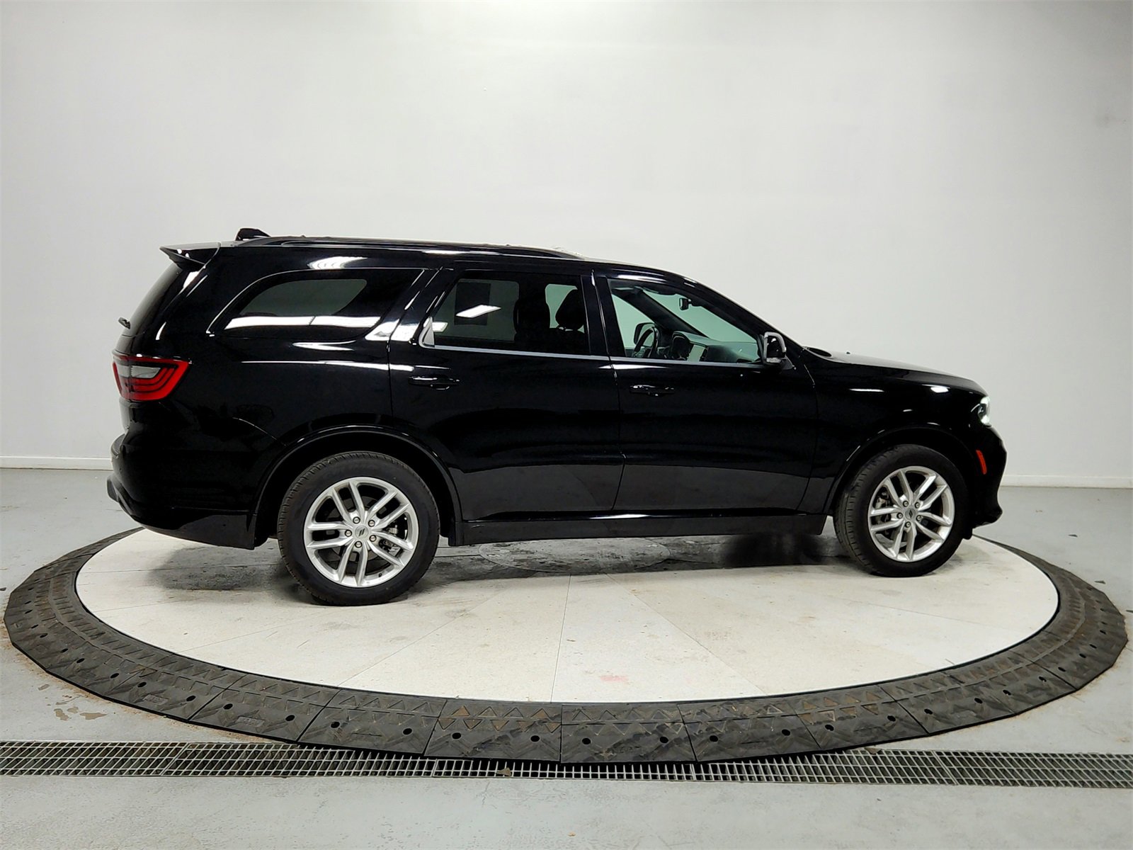 Used 2023 Dodge Durango GT image 8