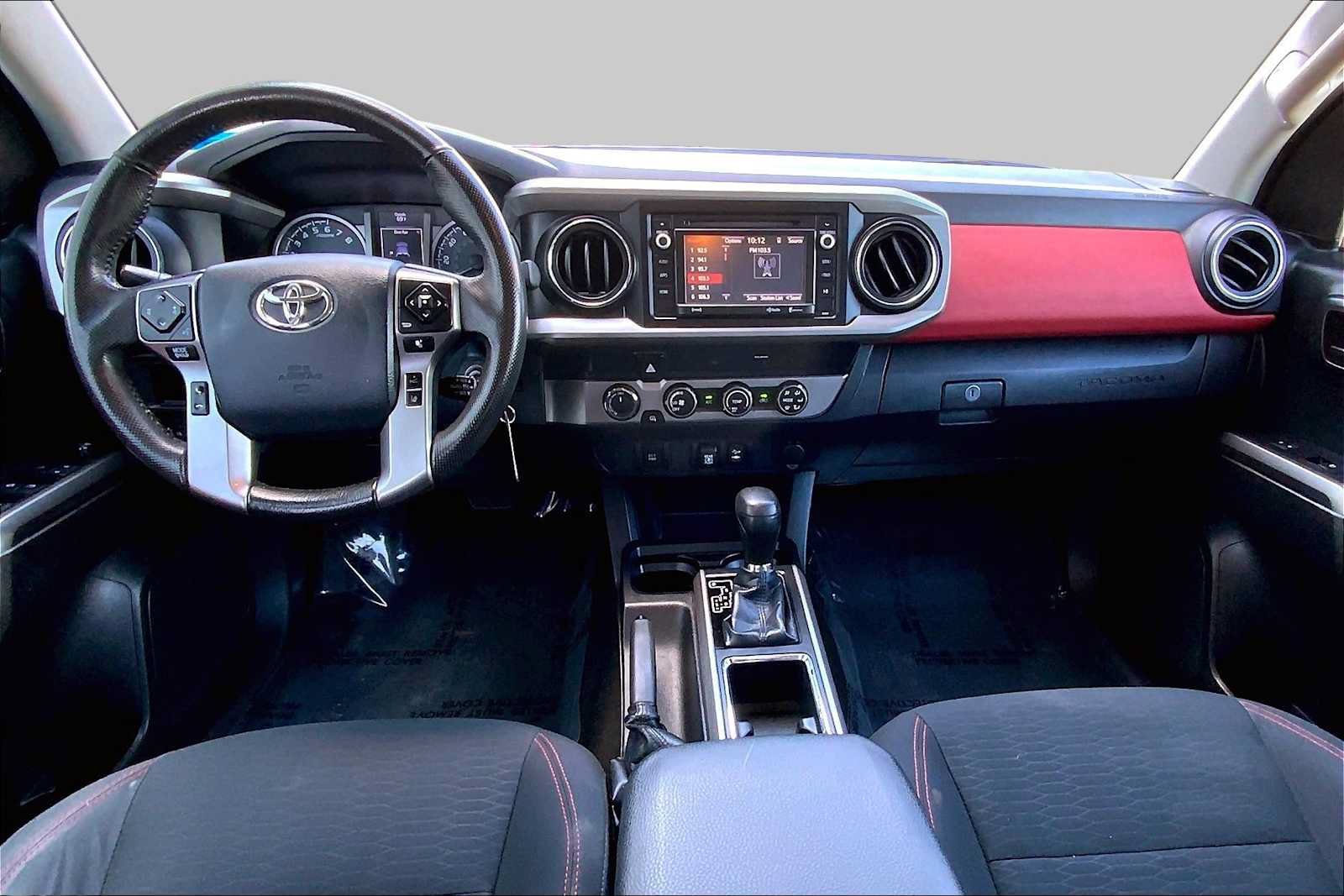 Used 2019 Toyota Tacoma SR5 AWD/4WD image 15