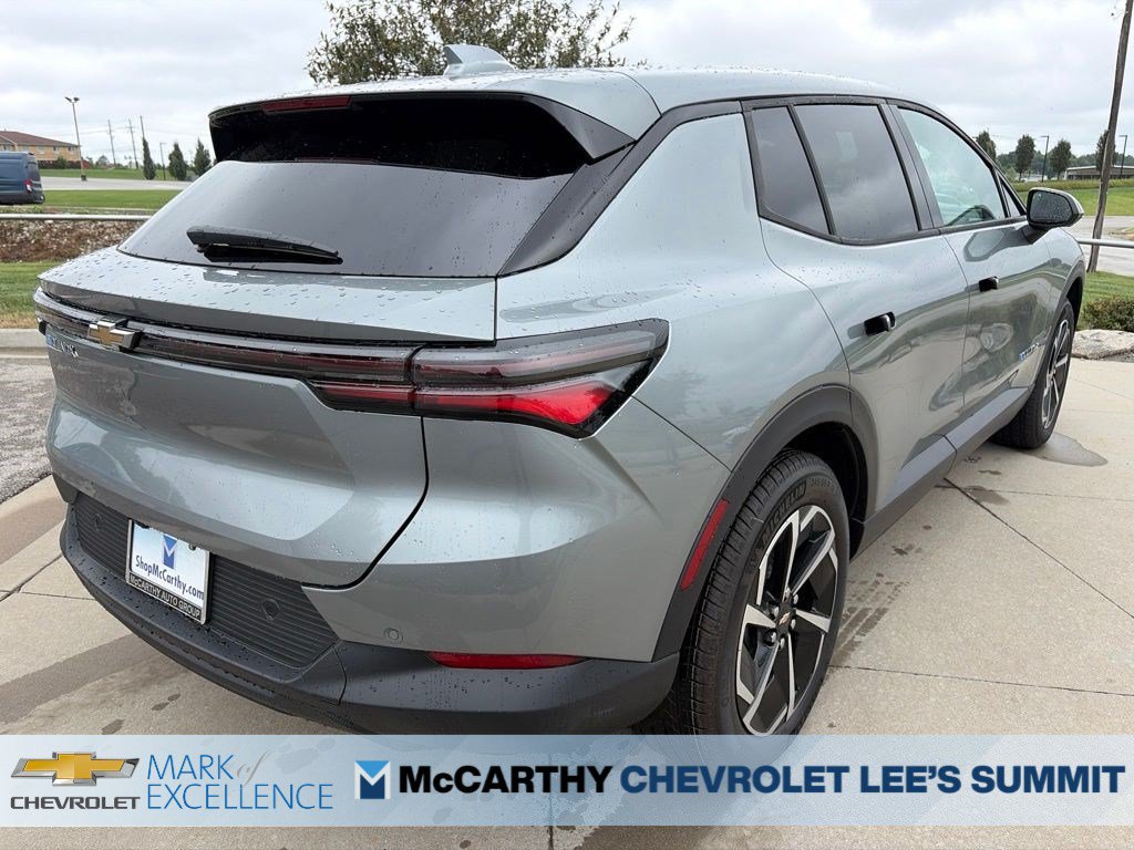 New 2026 Chevrolet Equinox EV LT w/ Comfort Package FWD image 21