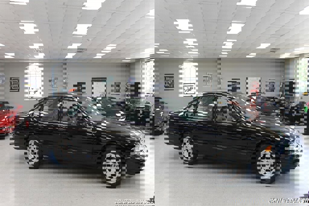 Used 1994 Chevrolet Impala SS image 10