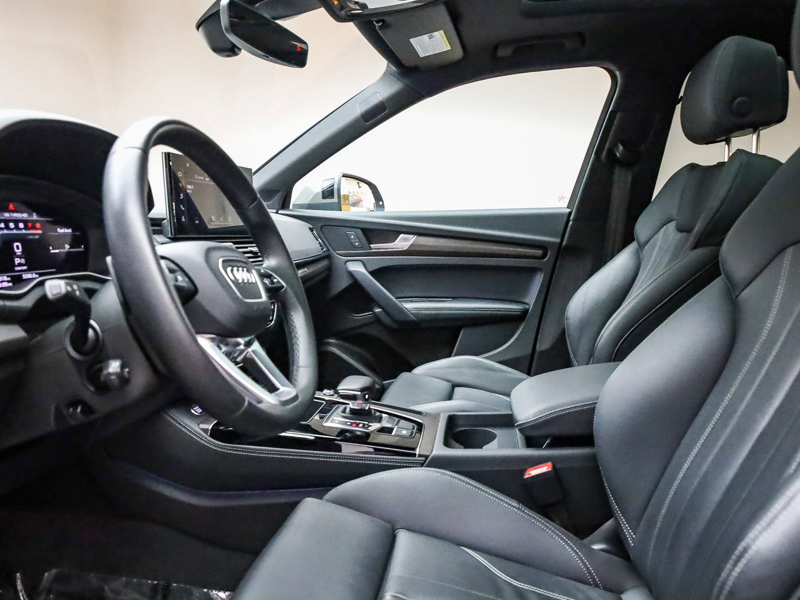 Used 2023 Audi Q5 2.0T Premium Plus w/ Premium Plus Package image 19