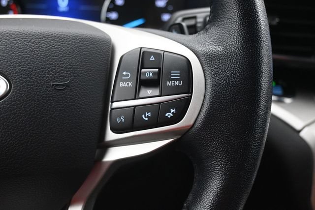 Used 2021 Ford Explorer XLT w/ Equipment Group 202A AWD/4WD image 10