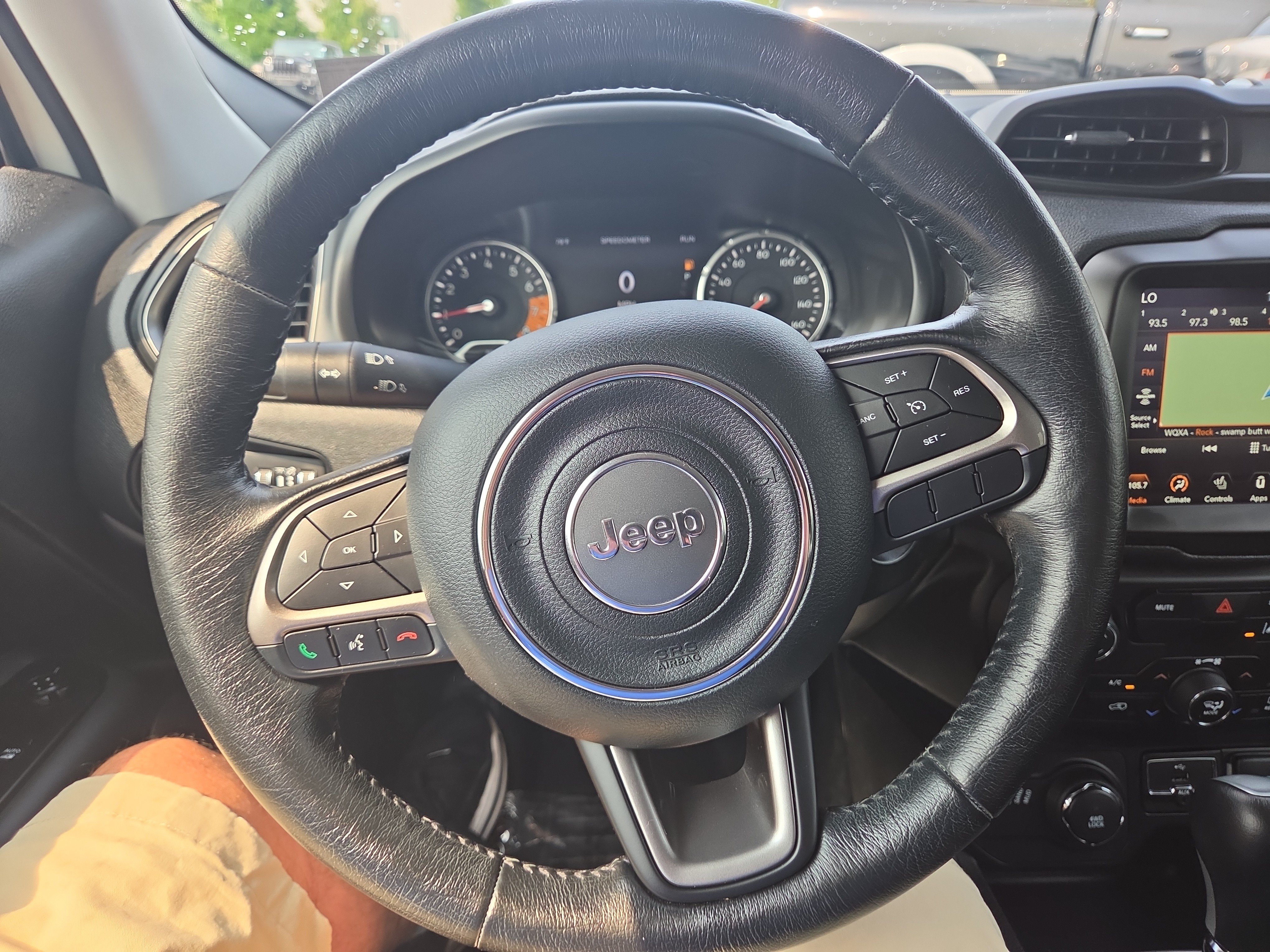 Certified 2022 Jeep Renegade Limited AWD/4WD image 3