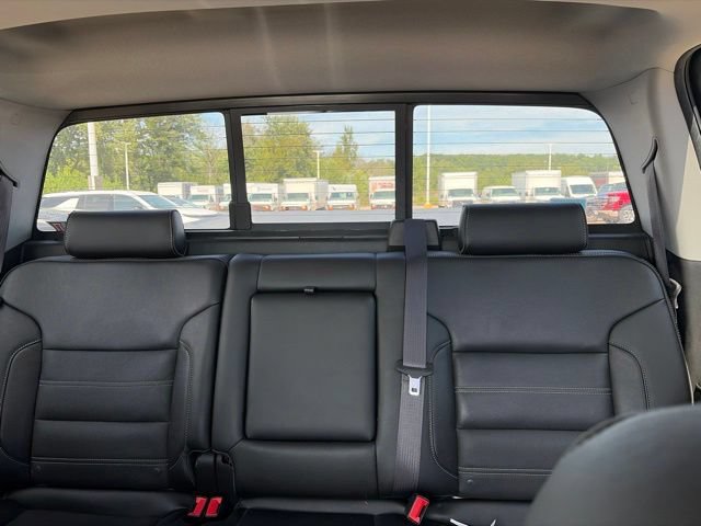 Used 2016 GMC Sierra 1500 Denali w/ Enhanced Driver Alert Package AWD/4WD image 17