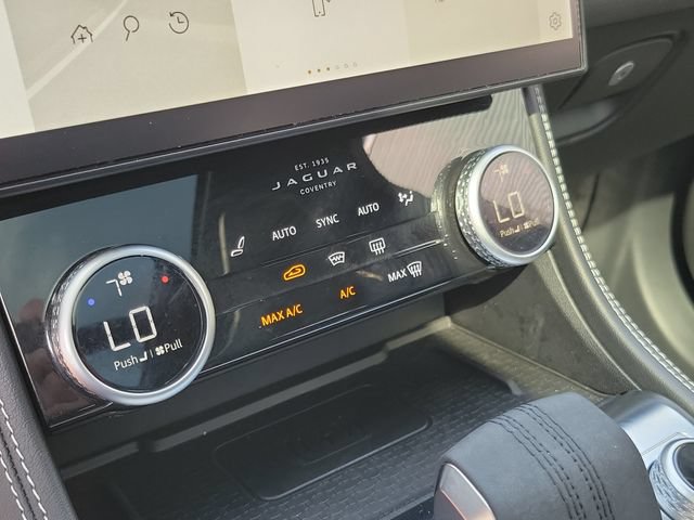 Certified 2025 Jaguar F-PACE R-Dynamic S AWD/4WD image 29