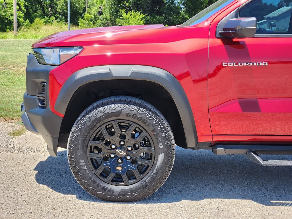 Used 2025 Chevrolet Colorado Trail Boss AWD/4WD image 8