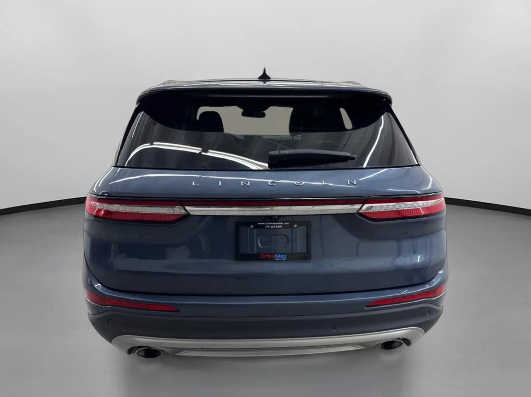 Used 2022 Lincoln Corsair AWD w/ Premium Package image 8