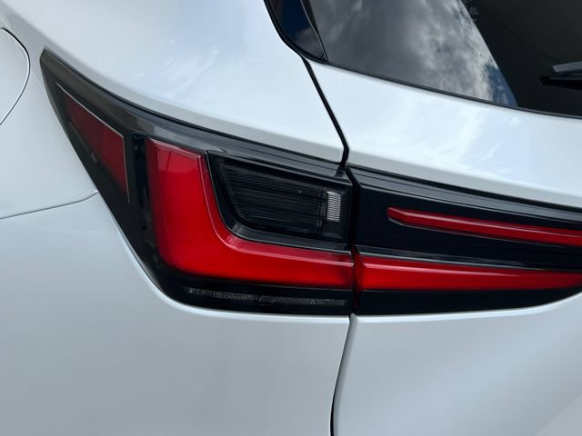 Used 2024 Lexus NX 250 FWD image 19